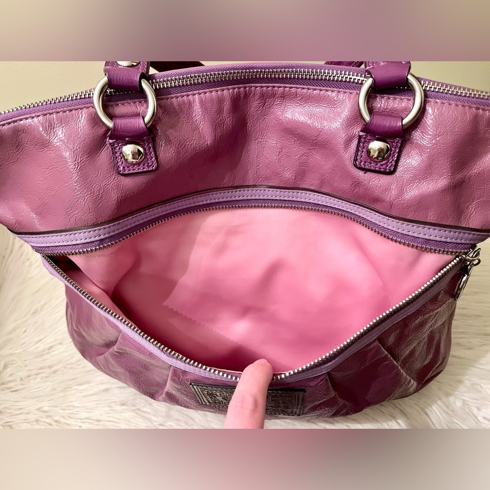 Coach Poppy Raspberry Purple Patent Leather Zipper Tote - Picture 7 of 9